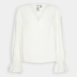 Yasmelli - Blouse - Star White -Aanbiedingen Mode Toon Winkel 04337ebd92224f32b4f7fd5ad5c909ee scaled