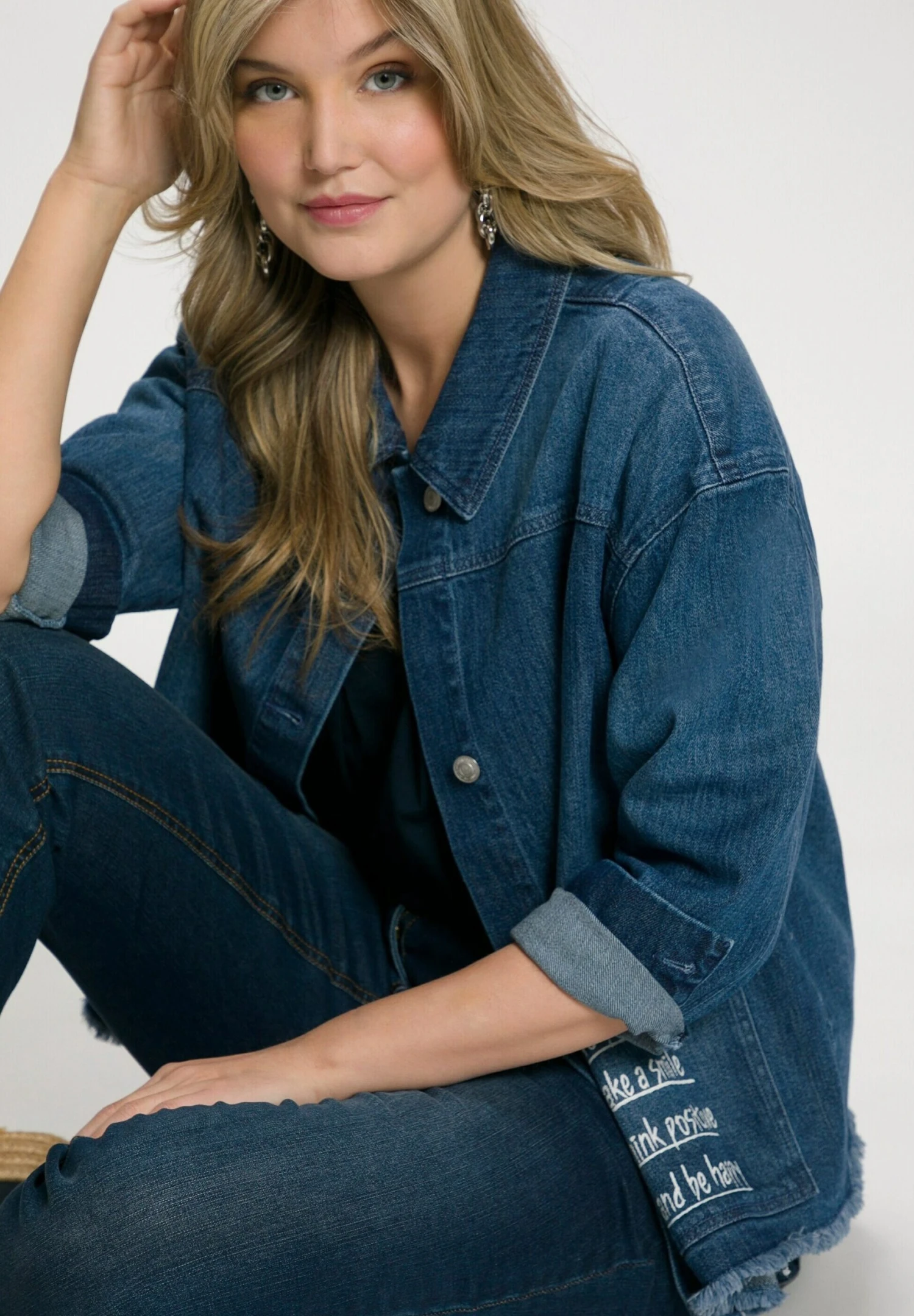 Ulla Popken Spijkerjas - Bluedenim 3 Ulla Popken Spijkerjas - Bluedenim - Afbeelding 3