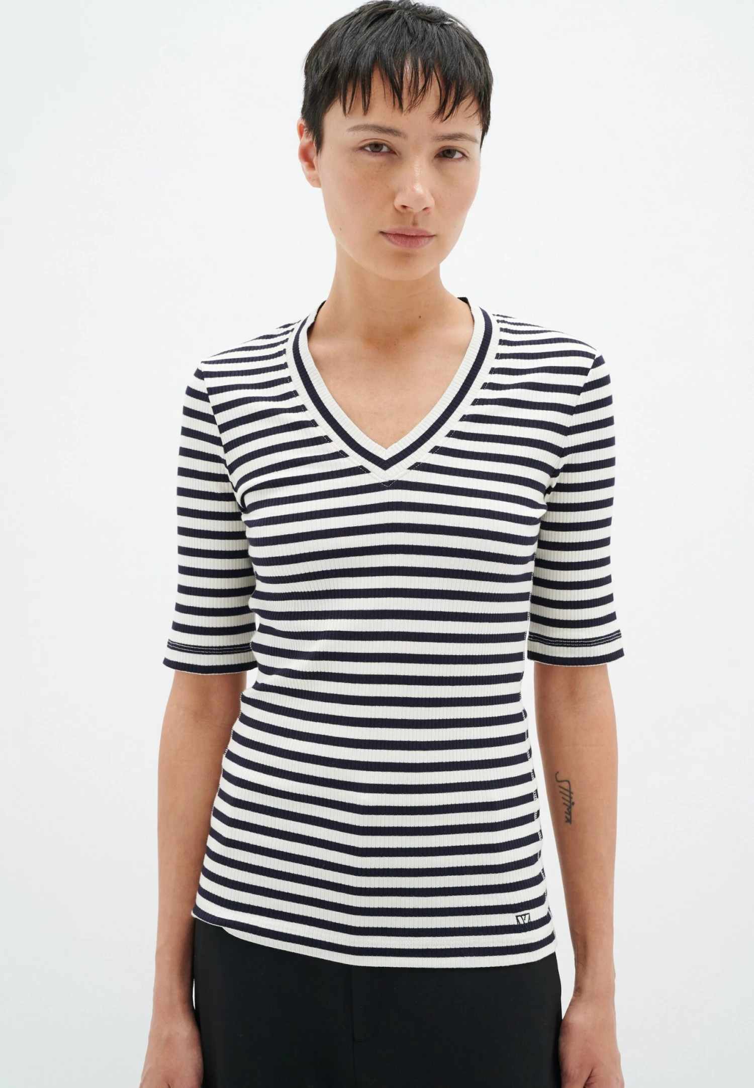 InWear Dagna Striped V - T-Shirt Print - Whisper White Midnight Magic 1 InWear Dagna Striped V - T-Shirt Print - Whisper White Midnight Magic