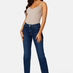 Nieuwe uitgaven -Aanbiedingen Mode Toon Winkel 4255aa836923471a97506c2b07935b31 scaled