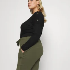 Jia Belt Pants - Broek - Grape Leaf 11 Jia Belt Pants - Broek - Grape Leaf -Aanbiedingen Mode Toon Winkel 5793ad7feb6e461d8985e64f974ffce7 scaled