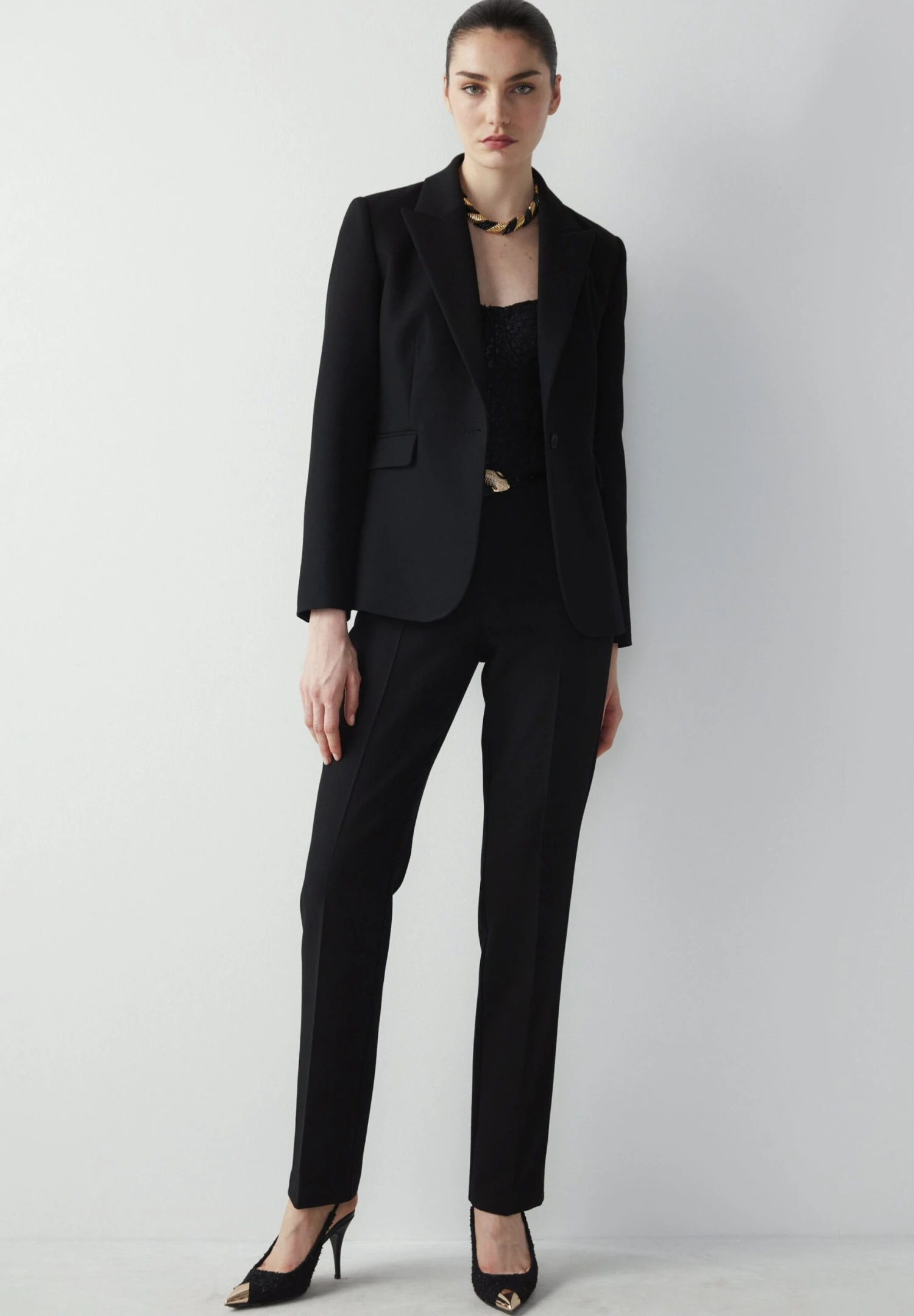 Ipekyol Slim Cut Double-Breasted Collar With Fleto Pockets - Blazer - Black 2 Ipekyol Slim Cut Double-Breasted Collar With Fleto Pockets - Blazer - Black - Afbeelding 2