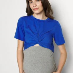 Mamalicious Mlmacy Cropped- T-Shirt Basic - Beaucoup Blue 9 Mamalicious Mlmacy Cropped- T-Shirt Basic - Beaucoup Blue -Aanbiedingen Mode Toon Winkel 8ae624cde1fc47fc86639b8857f1b239 scaled