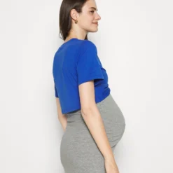 Mamalicious Mlmacy Cropped- T-Shirt Basic - Beaucoup Blue 8 Mamalicious Mlmacy Cropped- T-Shirt Basic - Beaucoup Blue -Aanbiedingen Mode Toon Winkel b1e4eb1a79d9420888285b981e638e91 scaled