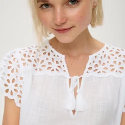 QS By S.Oliver Mit Broderie Anglaise - Blouse - Weiß -Aanbiedingen Mode Toon Winkel b7ea12ee451d403db65a20060683ae68 scaled