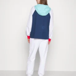 LOVE MOSCHINO Trainingsvest - Dark Blue/Red/White 8 LOVE MOSCHINO Trainingsvest - Dark Blue/Red/White -Aanbiedingen Mode Toon Winkel d4ec497e1ca649d580e81505982d0919 scaled