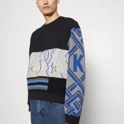 KOCHÉ Unisex - Sweater - Blue 9 KOCHÉ Unisex - Sweater - Blue -Aanbiedingen Mode Toon Winkel dbc37bed525840639f59b530ecf3affe scaled