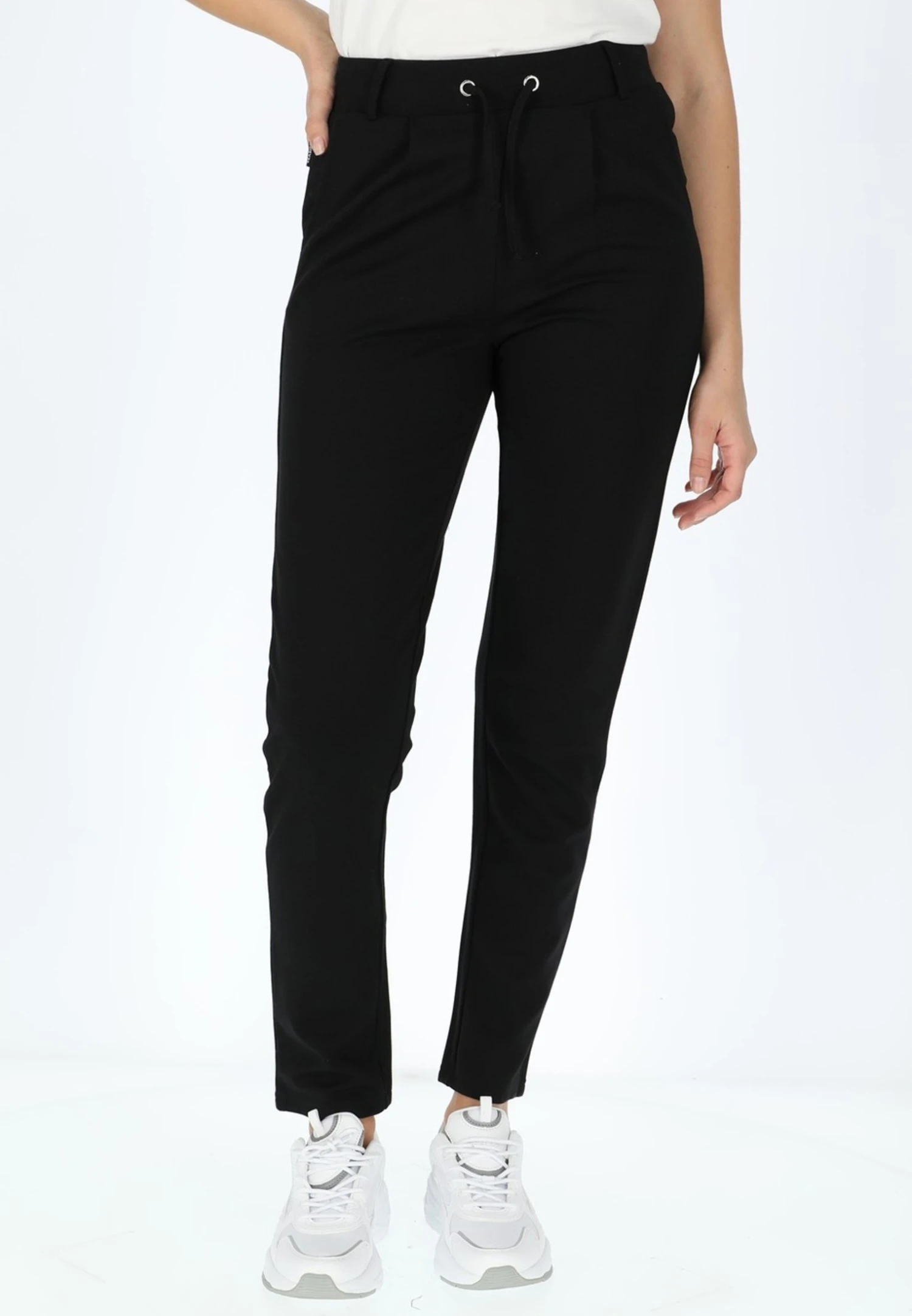 HamptonW - Trainingsbroek - Black 1 HamptonW - Trainingsbroek - Black