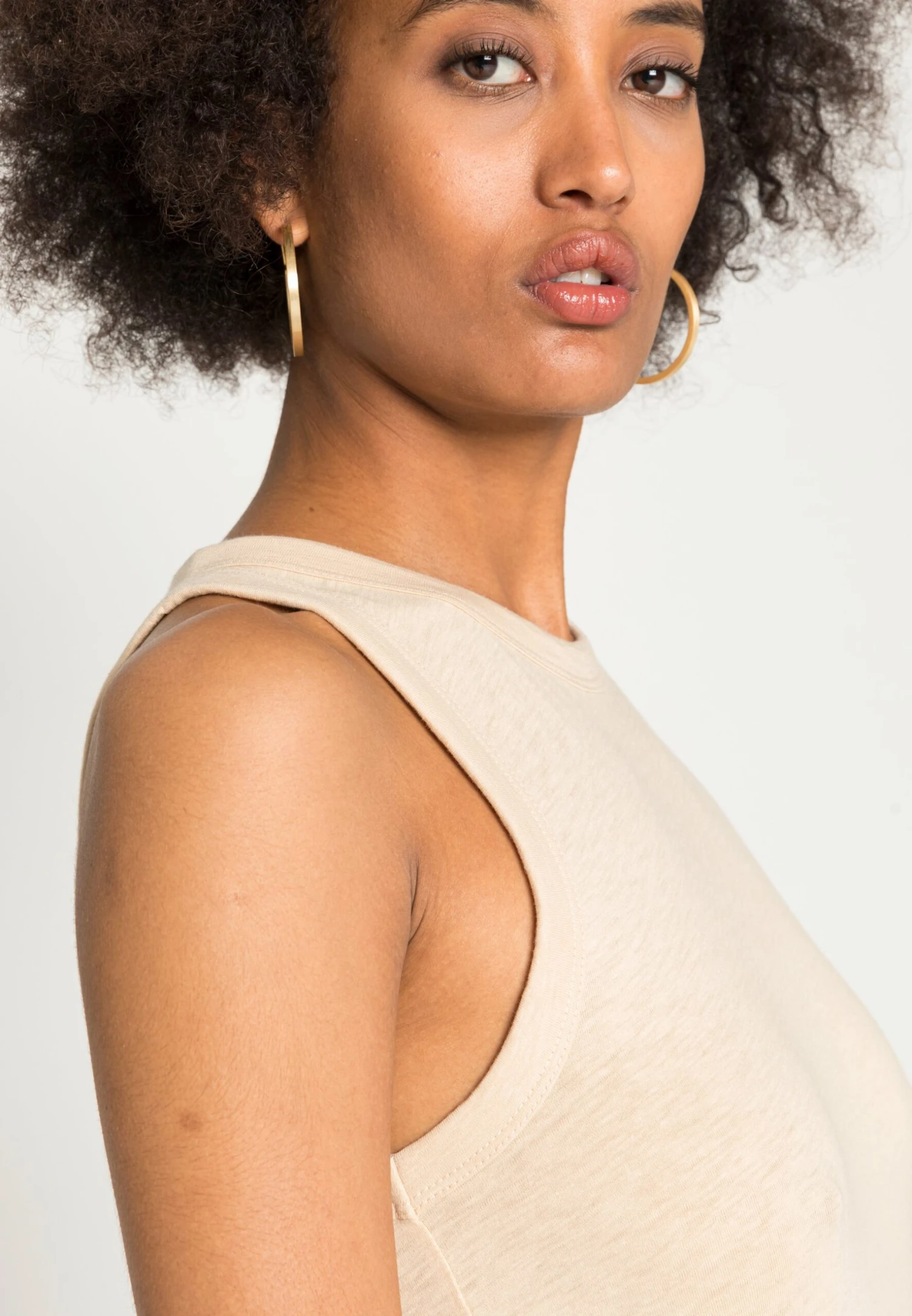 Marc O'Polo DENIM Sleeveless High Roundneck - Top - Skimming Stone 5 Marc O'Polo DENIM Sleeveless High Roundneck - Top - Skimming Stone - Afbeelding 5