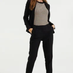 WE FASHION Chino - Black -Aanbiedingen Mode Toon Winkel e9234b2daed6448abb057c66429139bb