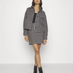 Marc O'Polo Overshirt Boxy Shape Modernshirt Details Vichy- Jas - Multi 11 Marc O'Polo Overshirt Boxy Shape Modernshirt Details Vichy- Jas - Multi -Aanbiedingen Mode Toon Winkel ebfe4f8243814d2db4a1ca27a7213804 scaled