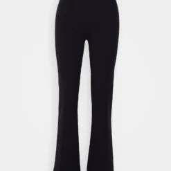 CLAUDIE PIERLOT Broek - Marine 10 CLAUDIE PIERLOT Broek - Marine -Aanbiedingen Mode Toon Winkel ec36ed12d0bd4af18ceea9d46a38040b scaled